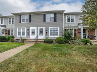 36706 Park Place Dr, Sterling Heights, MI