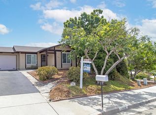 1740 Round Tree Dr, Oceanside, CA 92056