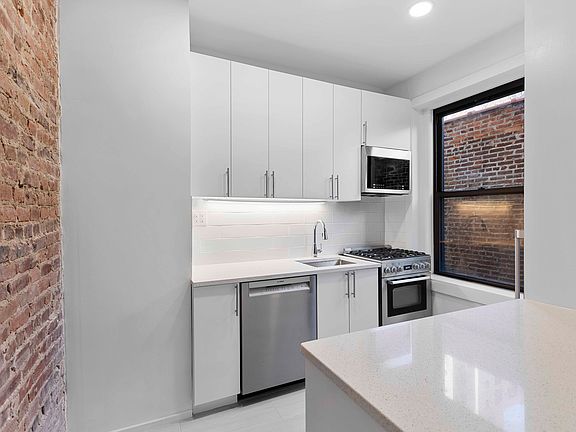 4th image of 342 W 21st St #5