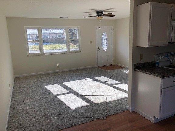 3rd image of 430 Odin Dr