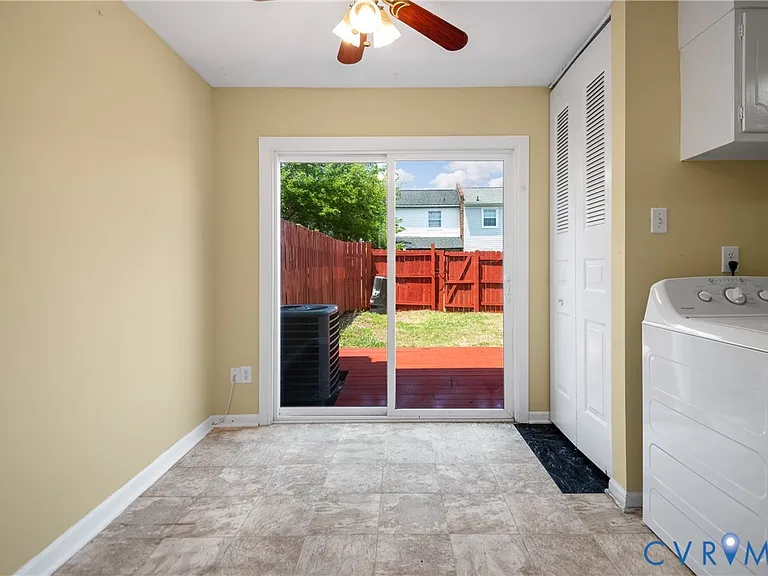 4704 Leadenhall Dr — Photo 13