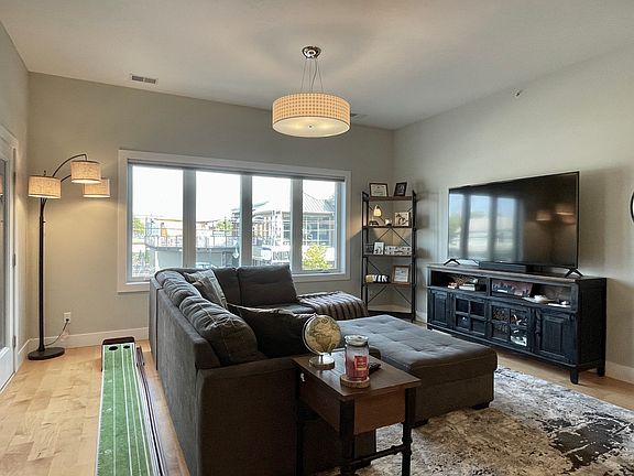 2nd image of 444 Cass St Suite 205