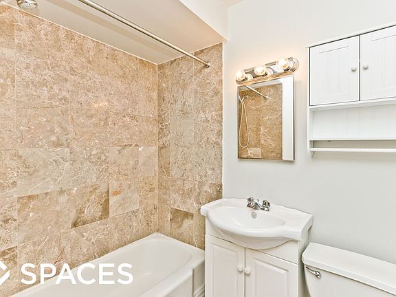 5th image of 4816 N Paulina St #1AA