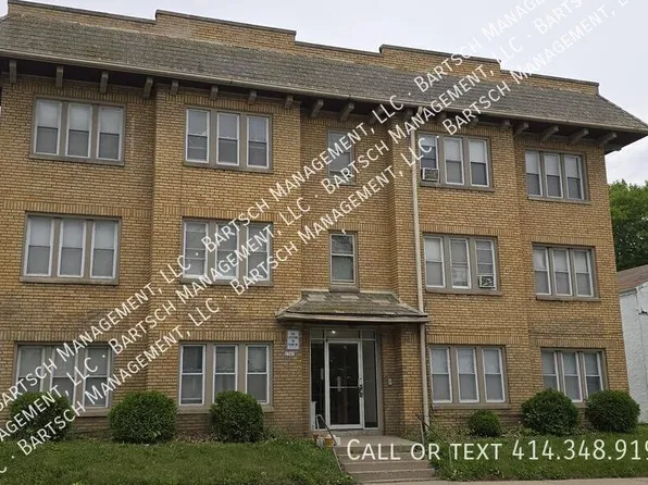 2767 N Holton St APT 1, Milwaukee, WI 53212