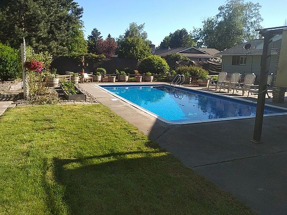 4th image of 1433 Durant St