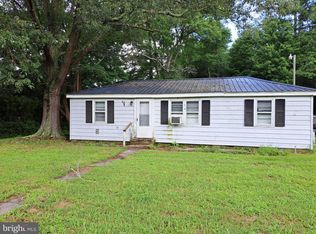 14332 Mears Station Rd, Bloxom, VA 23308