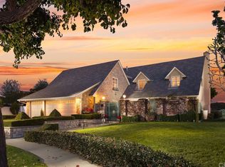 2 Monterey Cir, Newport Beach, CA 92625