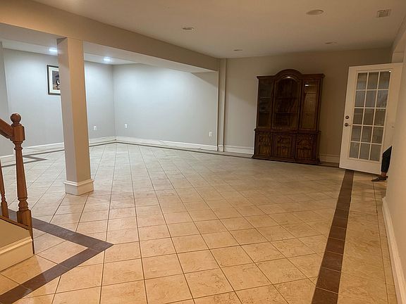 5th image of 9206 Hambletonian Pl
