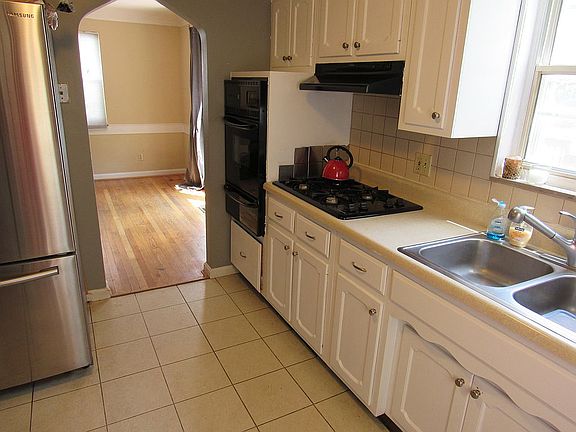 5th image of 6888 Parkview Dr