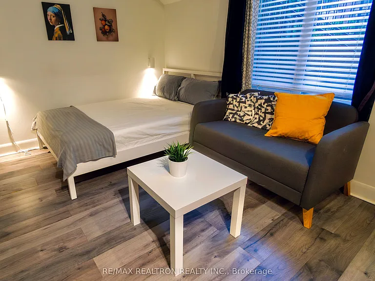 415 Jarvis St #135 — Photo 2