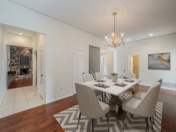 5th image of 3020 Stonehenge Ln