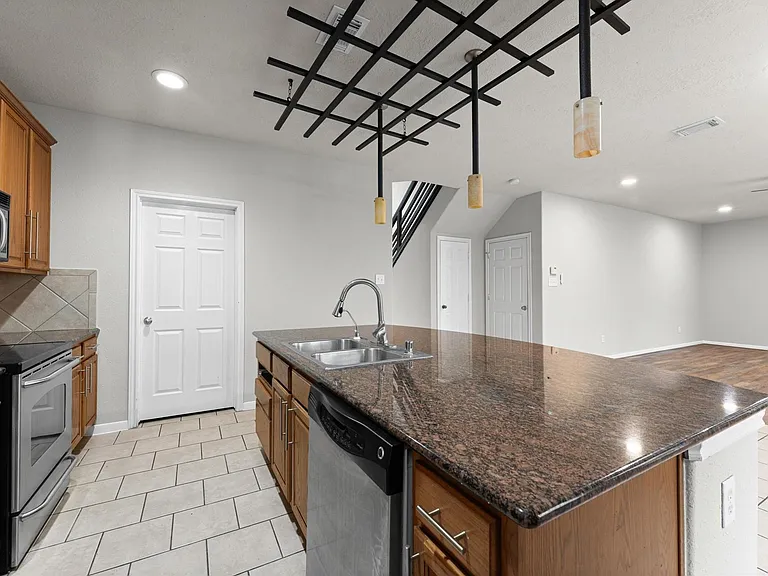 135 S Spinning Wheel Cir — Photo 42