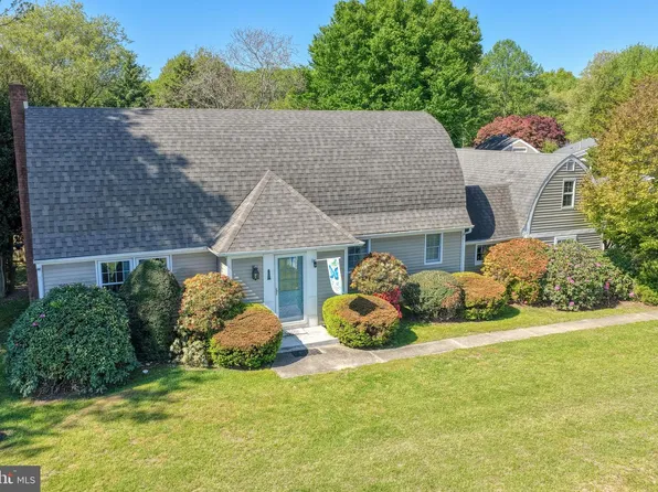 707 Blackiston Rd, Clayton, DE 19938