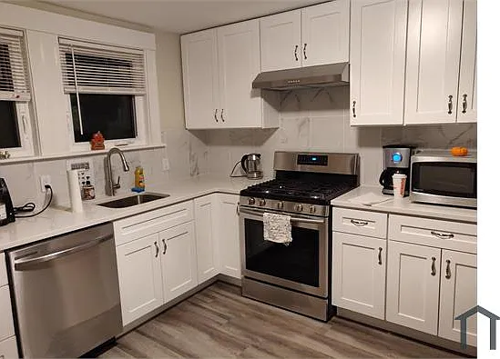 100 Heath St #2 — Photo 1
