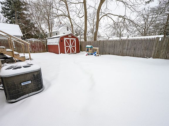 5th image of 314 Locust St