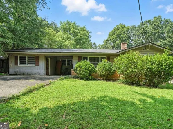 7099 Lakeview Ln, Doraville, GA 30360