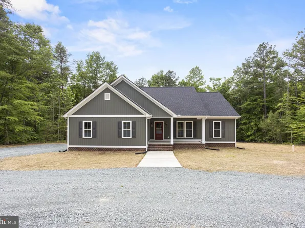 365 Moon Shadow Ln, Louisa, VA 23093