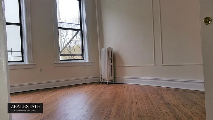 Rented by ZealEstate Group Inc | media 58