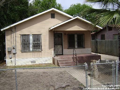 1st image of 4215 W Durango blvd