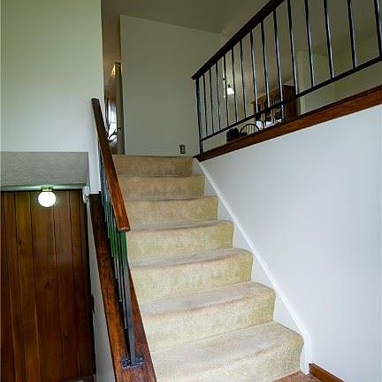 2nd image of 139 Oberlin Dr