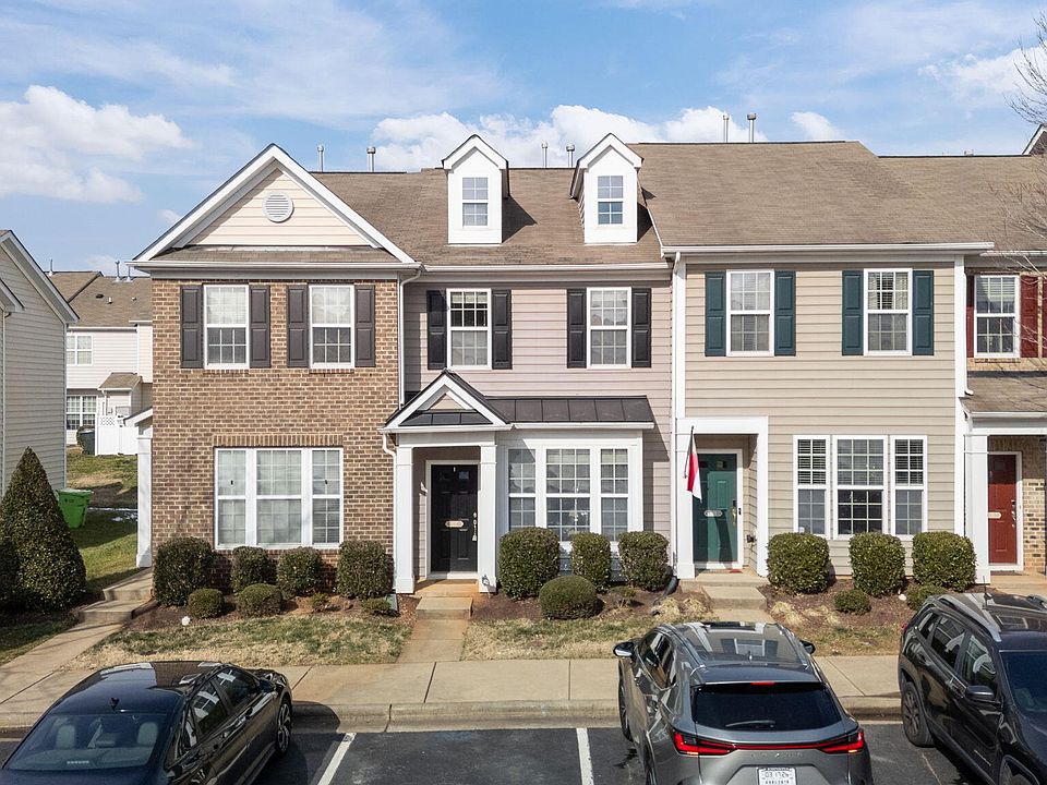 1st image of 807 Cupola Dr