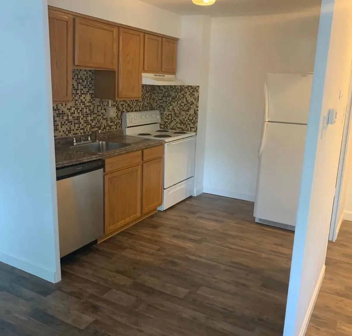111 Chestnut St — Photo 3