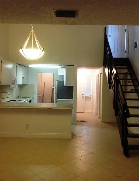 6943 SW 40th St #11-R — Photo 13