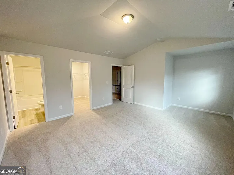 928 Yancey Ct — Photo 16
