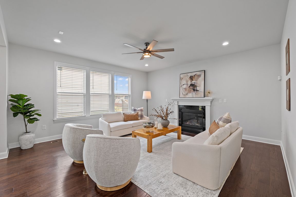 next background image