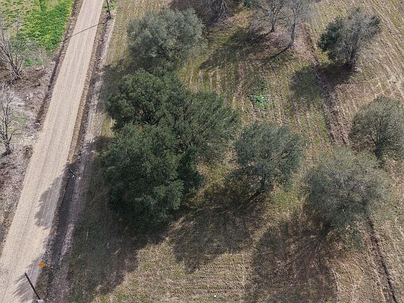 3rd image of 431 Gazette Rd