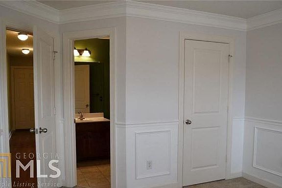 4th image of 604 Ballaststone Cir