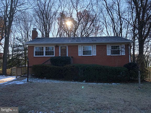 3rd image of 4501 Kentmore Dr