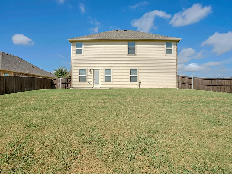 1535 Meadowlake Dr — Photo 44