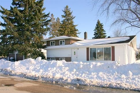 1st image of 1505 13th Ave N