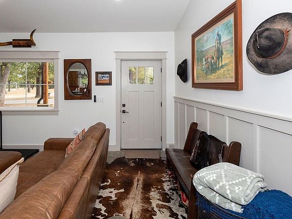 2nd image of 302480 E 1788th Rd