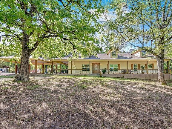 3rd image of 15202 Shady Ln