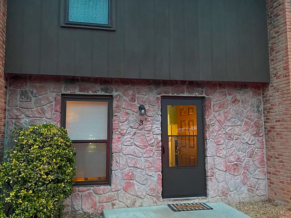 1st image of 310 Emerald Dr