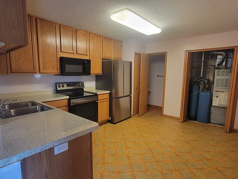 15754 Flackwood Trl — Photo 9
