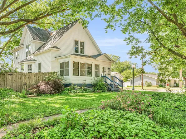 409 N Garfield Ave, Champaign, IL 61821