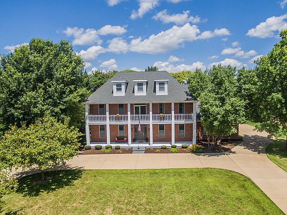 3rd image of 14242 Summerfield Dr