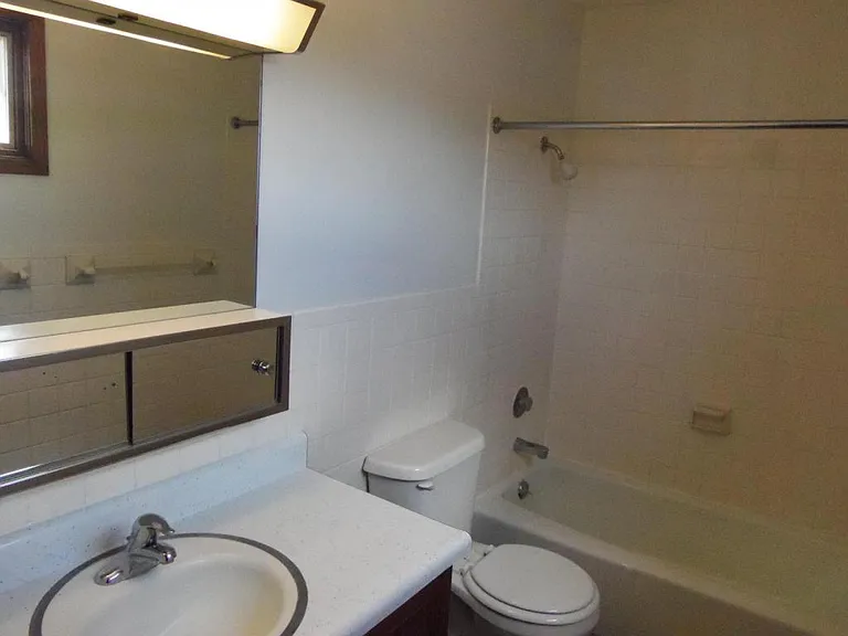 701 S 11th St #8 — Photo 7