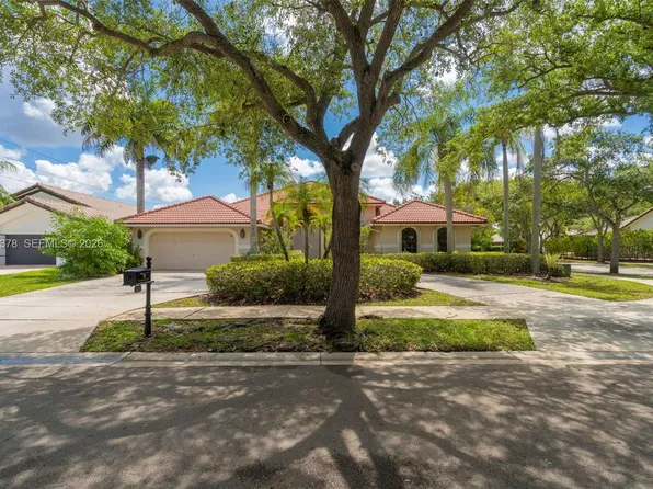 1051 Deerpath Ct, Fort Lauderdale, FL 33326