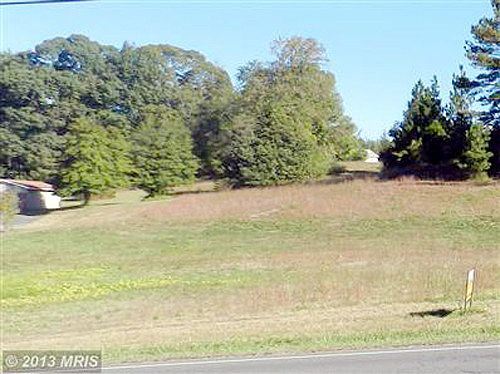 2nd image of 350 Ponds Wood Rd