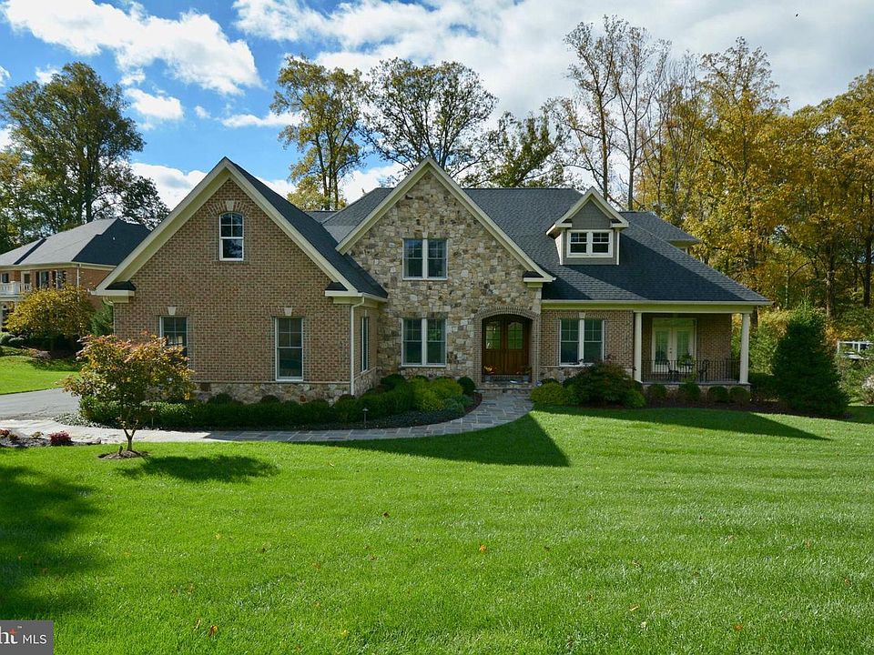1st image of 10907 Willow Creek Ln