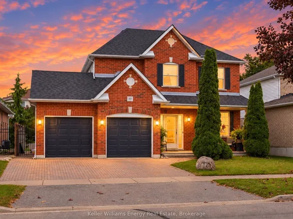89 Robert Adams Dr, Clarington, ON L1E 2G2