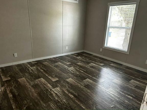 3rd image of 11415 Ventura Way #498