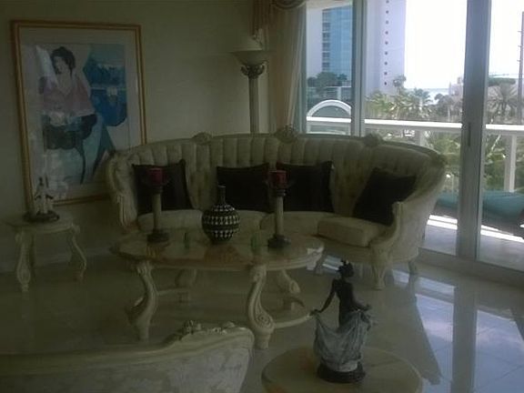 4th image of 16400 Collins Ave APT 443