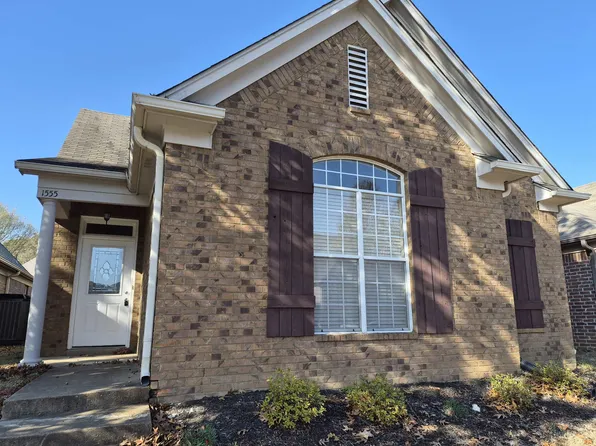 1555 Wynne Grove Rd, Cordova, TN 38016