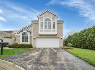 133 Manchester Ct, Buffalo Grove, IL 60089