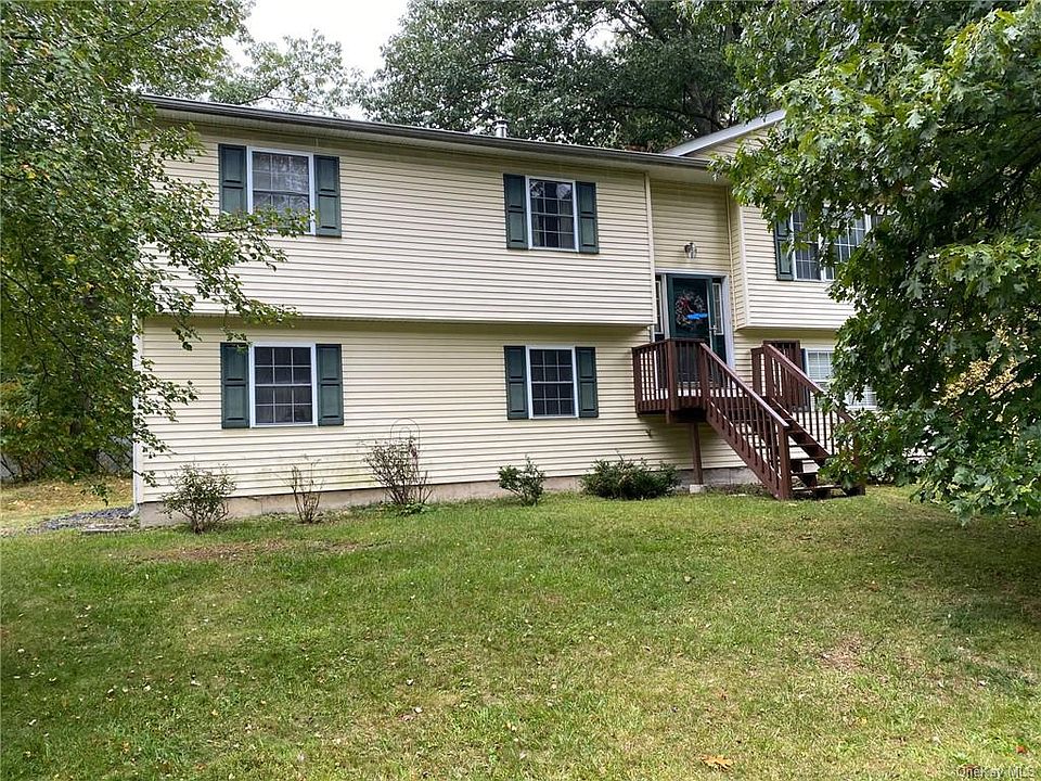 1st image of 30 Village Dr
